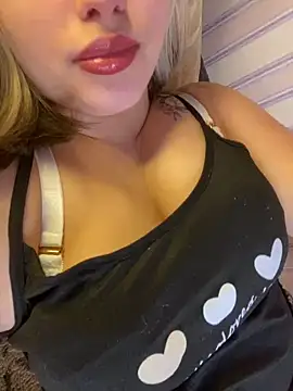 Snapshot of 69Laura696 chatting on 23, 1, 2025 69Laura696 online show from 23, 1, 2025