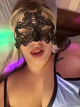 Snapshot of 69Laura696 chatting on 9, 2, 2025 69Laura696 online show from 9, 2, 2025