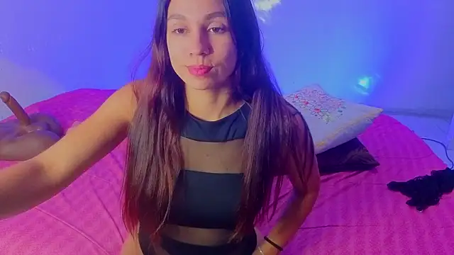 Snapshot of Luci_And_Sofi chatting on 27, 2, 2026 Luci And Sofi online show from 27, 2, 2026