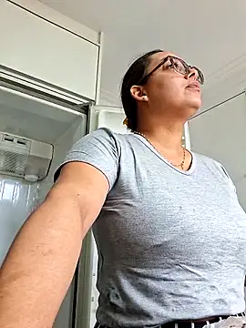 sexyterapy online show from 3, 6, 2026