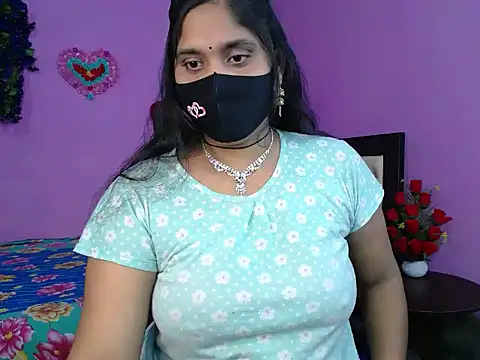 Snapshot of Hot_Maleka chatting on 24, 3, 2026 Hot Maleka online show from 24, 3, 2026