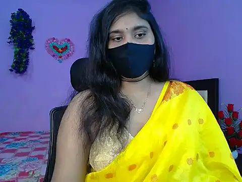Snapshot of Hot_Maleka chatting on 9, 4, 2026 Hot Maleka online show from 9, 4, 2026