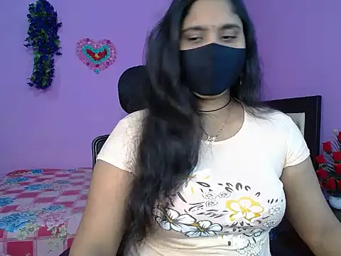 Snapshot of Hot_Maleka chatting on 12, 4, 2026 Hot Maleka online show from 12, 4, 2026