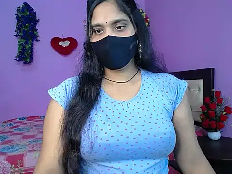 Snapshot of Hot_Maleka chatting on 14, 4, 2026 Hot Maleka online show from 14, 4, 2026