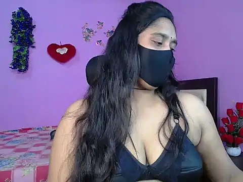 Snapshot of Hot_Maleka chatting on 18, 4, 2026 Hot Maleka online show from 18, 4, 2026