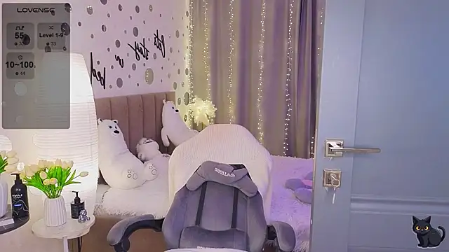 Annaa Banana online show from 8, 3, 2025