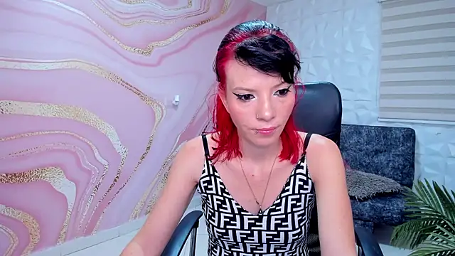 DanaaRey online show from 28, 2, 2025