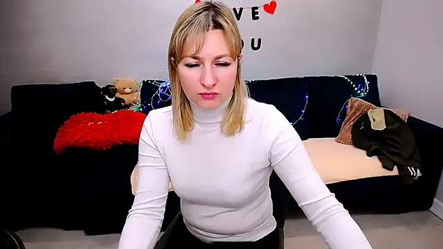 Snapshot of Incredible_Ariela chatting on 27, 4, 2026 Incredible Ariela online show from 27, 4, 2026