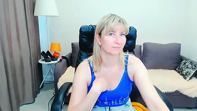 Snapshot of Incredible_Ariela chatting on 13, 7, 2026 Incredible Ariela online show from 13, 7, 2026