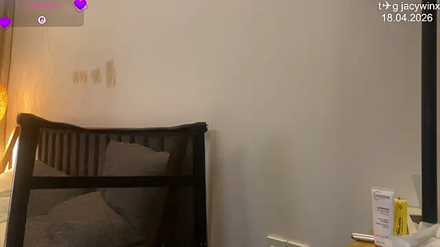 JacyWinslat online show from 18, 4, 2026