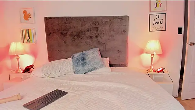 Snapshot of evelyn_evony chatting on 26, 12, 2024 evelyn evony online show from 26, 12, 2024