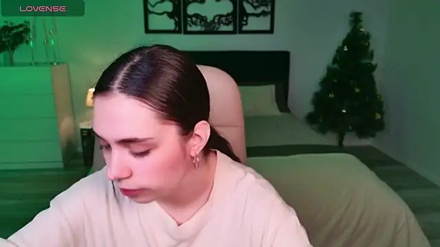 DaniellaLovely online show from 19, 12, 2025