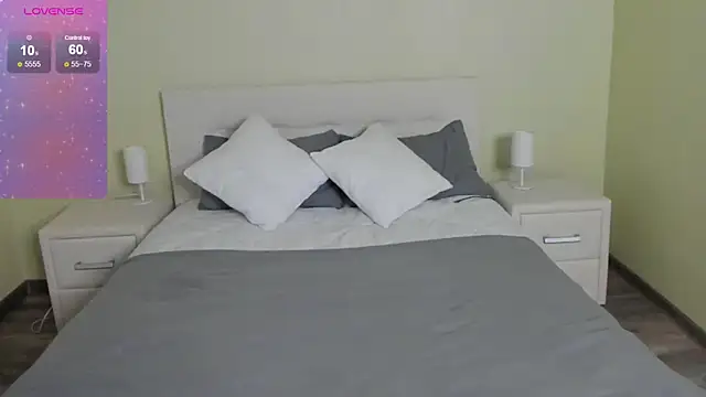 JulieTaylors online show from 23, 2, 2025