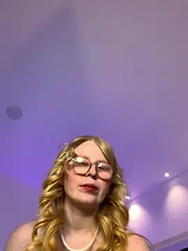 Snapshot of Alexa_Handler chatting on 6, 5, 2026 Alexa Handler online show from 6, 5, 2026