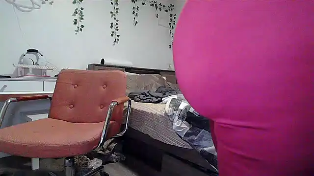 Snapshot of Kittyymaze1 chatting on 28, 11, 2025 Kittyymaze1 online show from 28, 11, 2025