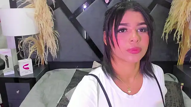 TiaraRosse online show from 10, 1, 2026