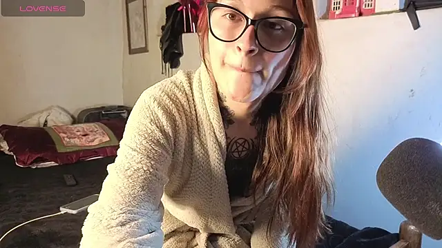 kittenlizz online show from 16, 7, 2026