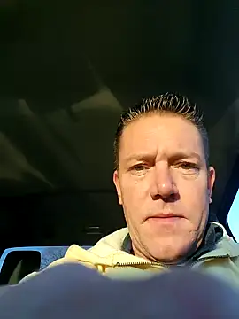 Bigtater1999 online show from 1, 12, 2025