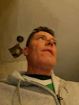 Snapshot of Bigtater1999 chatting on 13, 3, 2026 Bigtater1999 online show from 13, 3, 2026