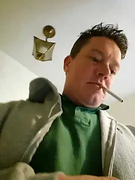 Snapshot of Bigtater1999 chatting on 9, 4, 2026 Bigtater1999 online show from 9, 4, 2026
