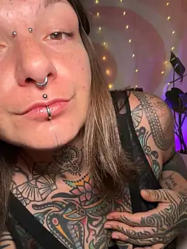 lizzardqueeen online show from 24, 3, 2026