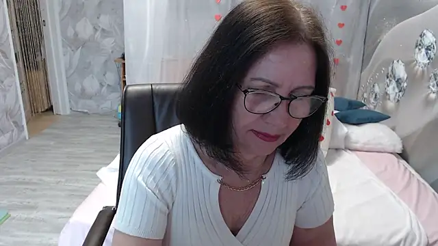 OlgaHottie online show from 8, 6, 2026