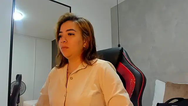 alma fenix online show from 27, 10, 2025