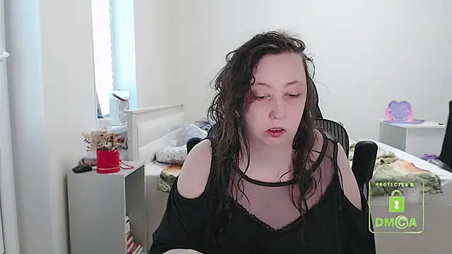 cute and hot online show from 25, 9, 2025