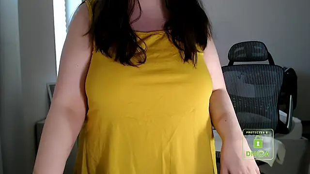 cute and hot online show from 19, 4, 2026