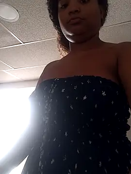 Snapshot of hilary-08 chatting on 25, 9, 2025 hilary-08 online show from 25, 9, 2025