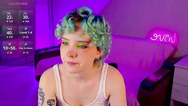 Snapshot of School_Love chatting on 15, 1, 2025 School Love online show from 15, 1, 2025