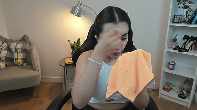  BellaEvans  online show from 7, 3, 2025