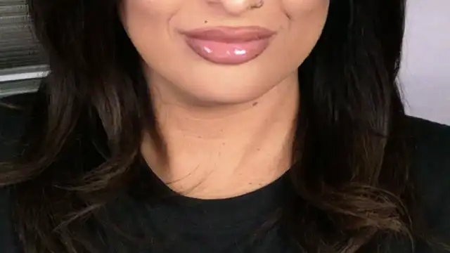 xprettysmilex online show from 23, 4, 2026