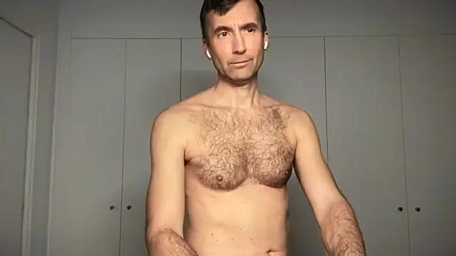 Snapshot of david_spanish chatting on 9, 3, 2025 david spanish online show from 9, 3, 2025