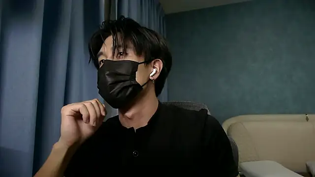 wuzhimao0207 online show from 18, 6, 2026