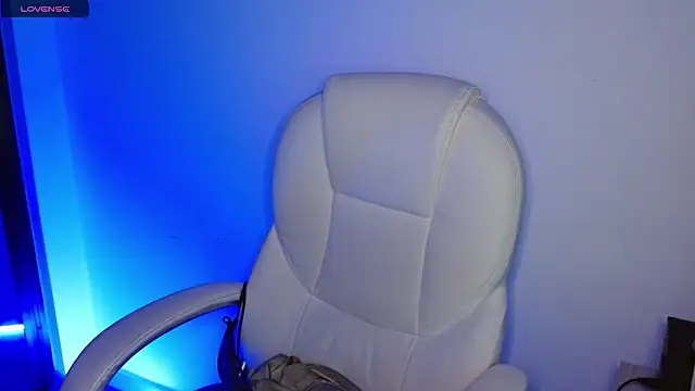 cloe fox online show from 19, 3, 2025