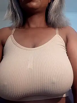 Snapshot of realsquirter chatting on 3, 2, 2026 realsquirter online show from 3, 2, 2026