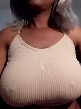 Snapshot of realsquirter chatting on 3, 2, 2026 realsquirter online show from 3, 2, 2026