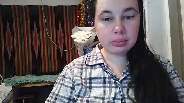 Cora Maro online show from 25, 9, 2025