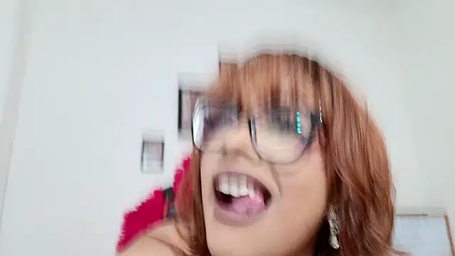 Snapshot of RoxaneEvans_ chatting on 11, 2, 2026 RoxaneEvans online show from 11, 2, 2026