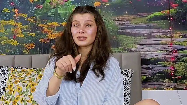 MadameDeFeu online show from 20, 2, 2025