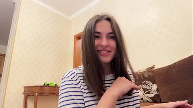 Snapshot of AmiCumOn chatting on 6, 2, 2025 AmiCumOn online show from 6, 2, 2025