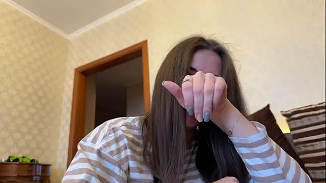 Snapshot of AmiCumOn chatting on 10, 2, 2025 AmiCumOn online show from 10, 2, 2025