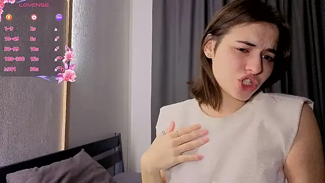 Snapshot of AmiCumOn chatting on 21, 10, 2025 AmiCumOn online show from 21, 10, 2025