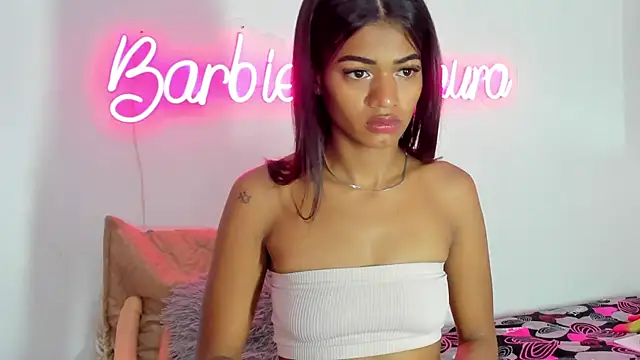Snapshot of BarbieHotLaura chatting on 20, 9, 2025 BarbieHotLaura online show from 20, 9, 2025