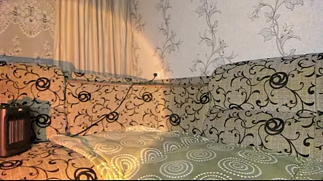 insanely-sweet online show from 24, 2, 2025