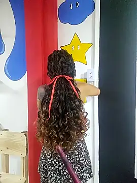 LorenRosse online show from 31, 1, 2025