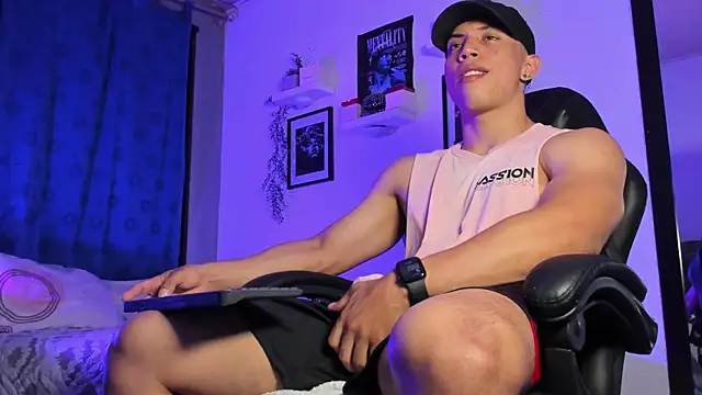 ThomsEvery  online show from 10, 9, 2025