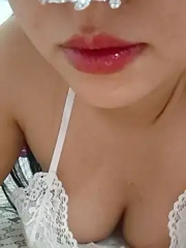 Snapshot of girldam95 chatting on 18, 1, 2026 girldam95 online show from 18, 1, 2026