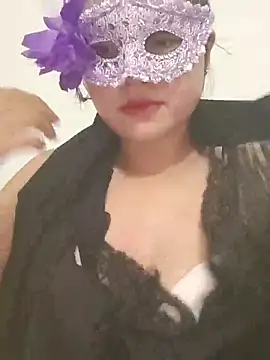 Snapshot of girldam95 chatting on 4, 3, 2026 girldam95 online show from 4, 3, 2026